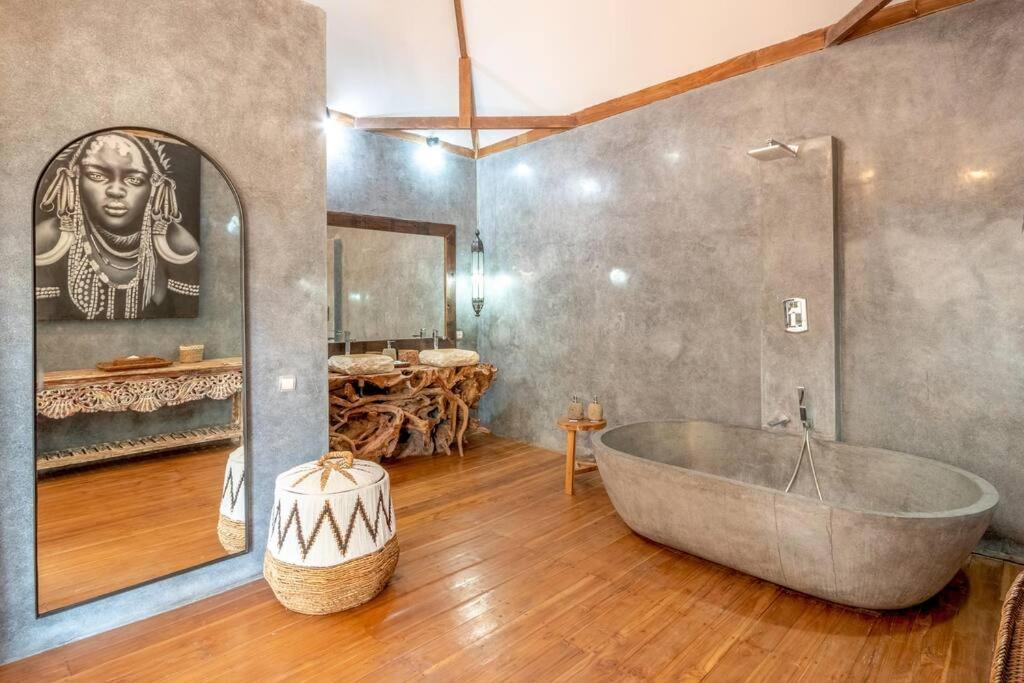 Secret River Villa - Luxury Villa 5 Bedrooms - Kerobokan - Canggu Luaran gambar